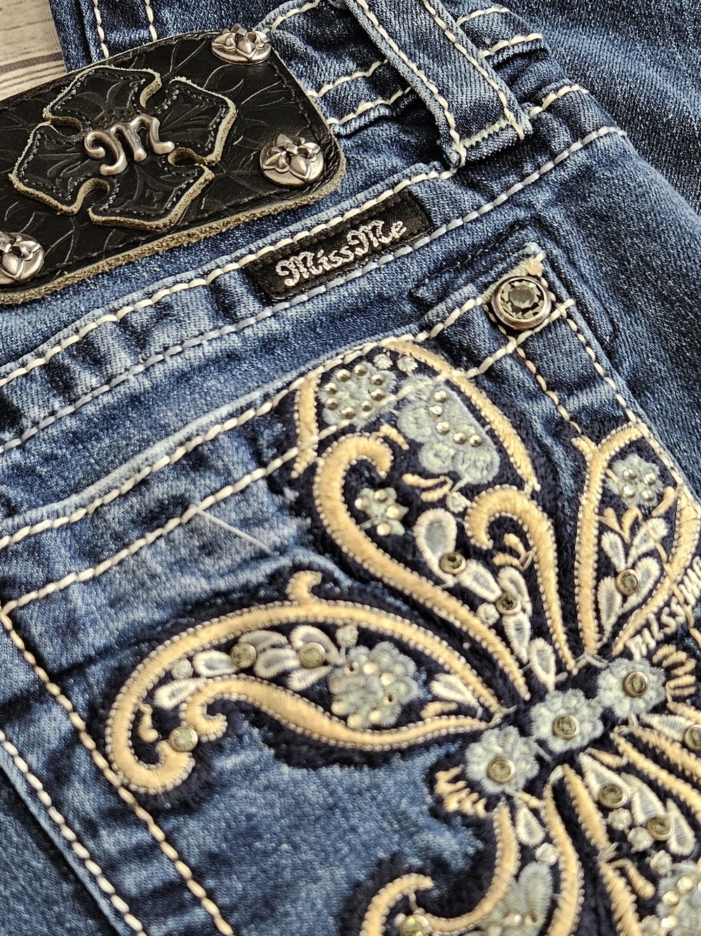 Miss Me Y2K Capri Jeans with Cream Embroidery and Studs